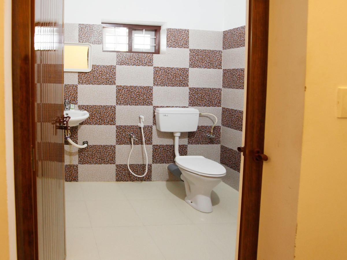 Oyo 4867 Royal Homes Alappuzha 外观 照片